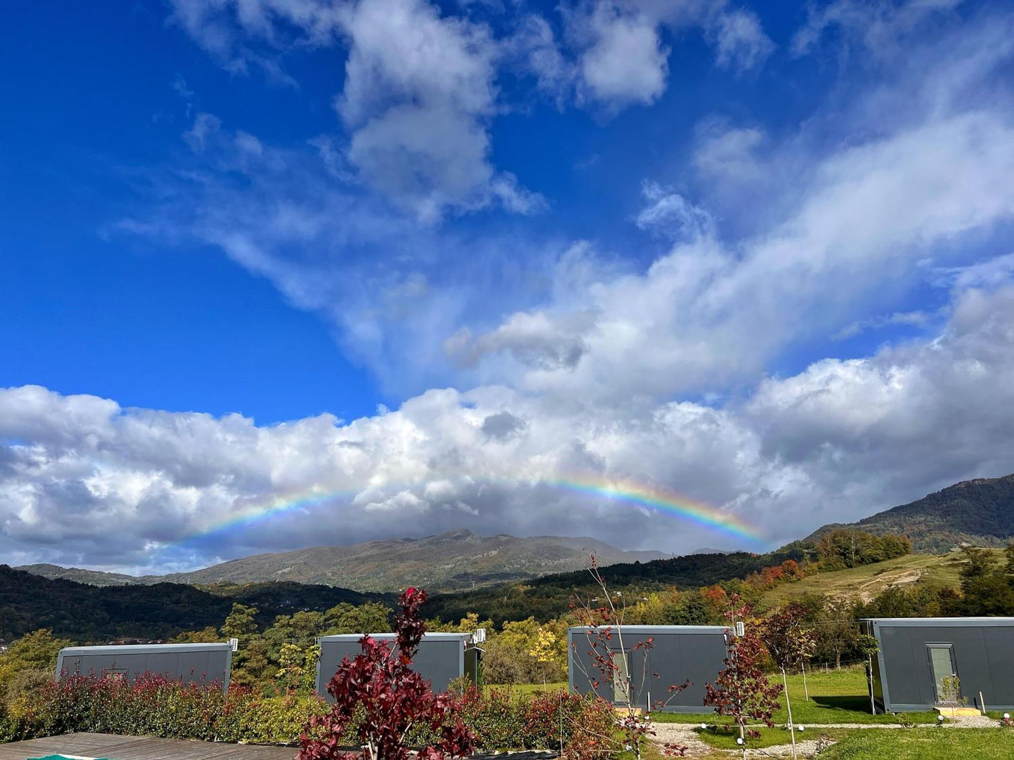 Flandra Glamping Hotel Corbeni Eksteriør billede