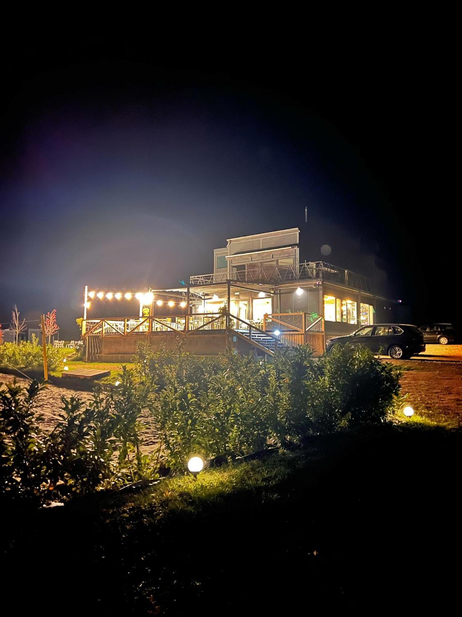 Flandra Glamping Hotel Corbeni Eksteriør billede