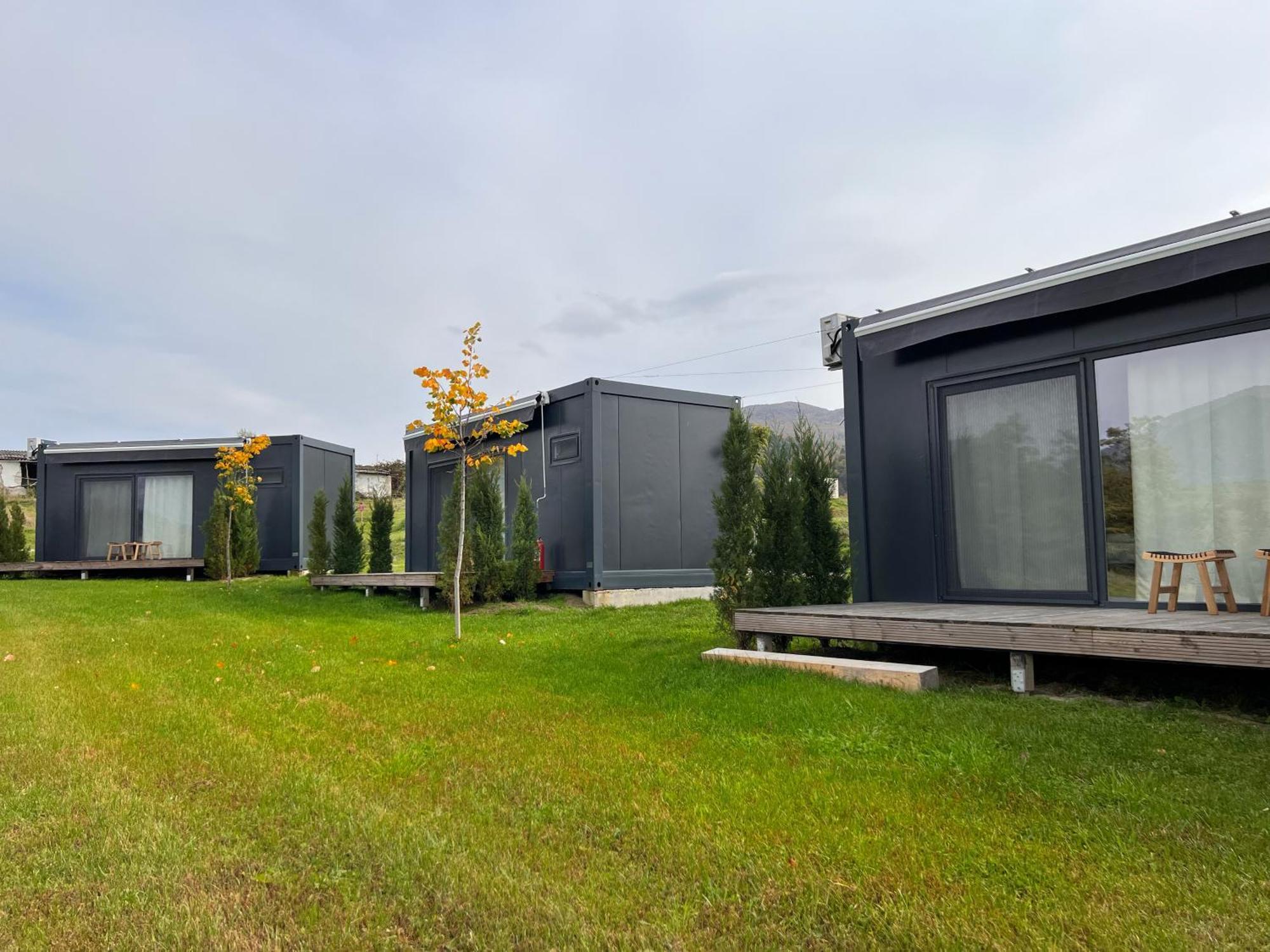 Flandra Glamping Hotel Corbeni Eksteriør billede