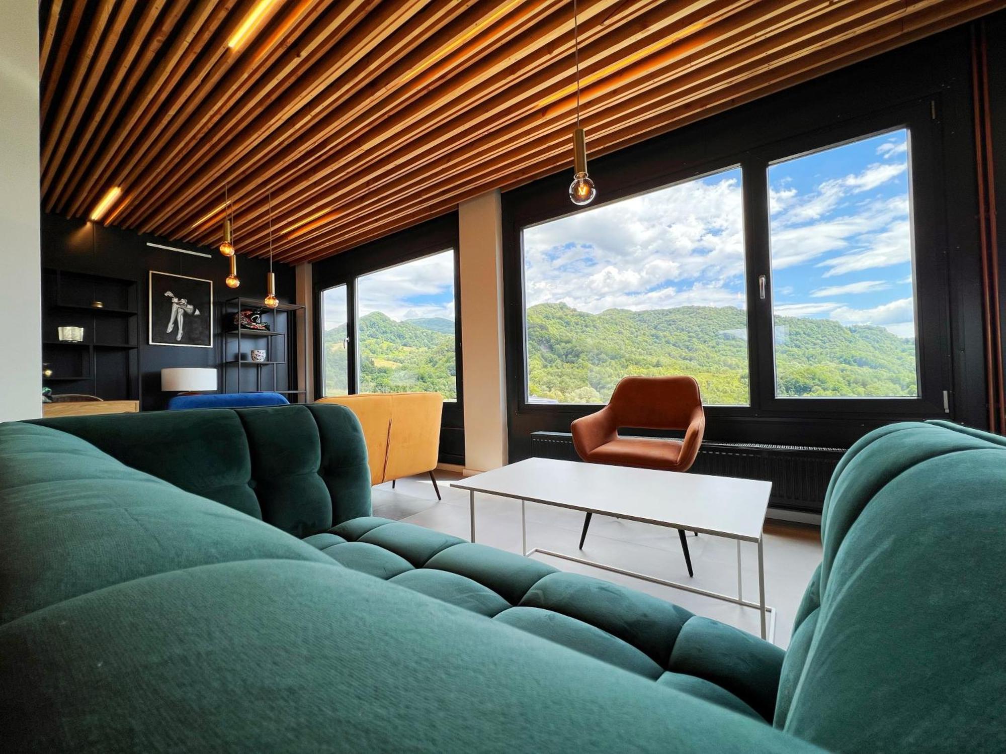 Flandra Glamping Hotel Corbeni Eksteriør billede