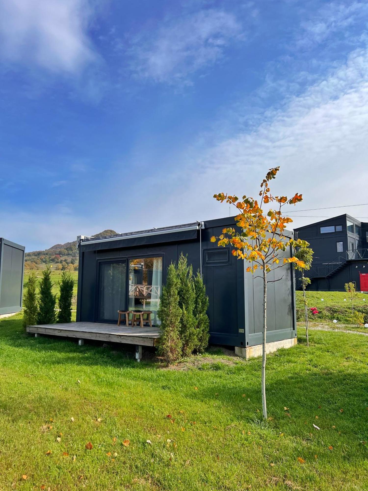 Flandra Glamping Hotel Corbeni Eksteriør billede