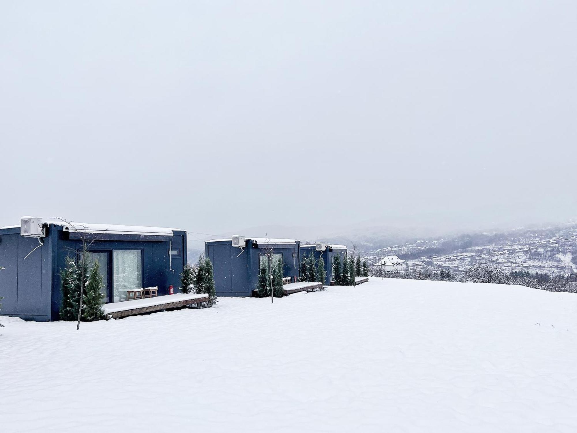 Flandra Glamping Hotel Corbeni Eksteriør billede