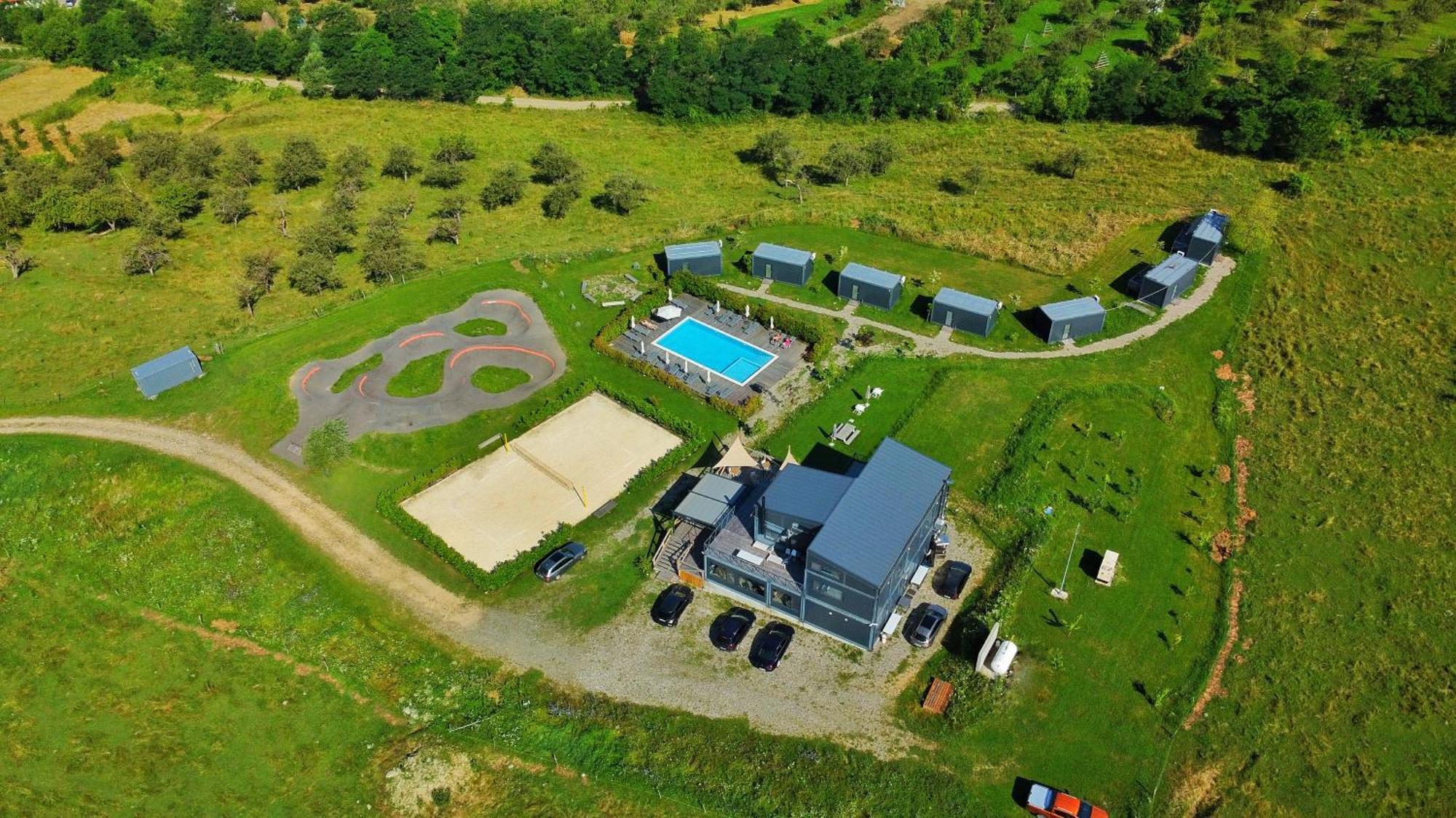 Flandra Glamping Hotel Corbeni Eksteriør billede